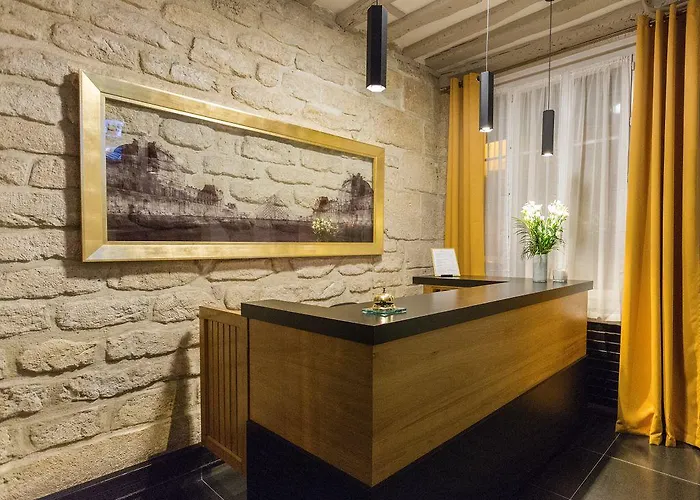 براتيك فندق 2*