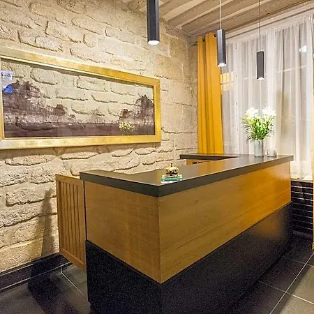 Pratic Hotel Paris
