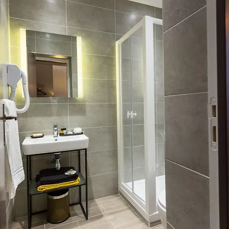Pratic Hotel