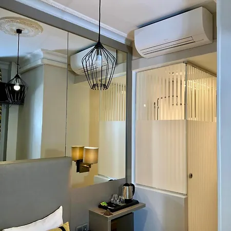 Pratic Hotel
